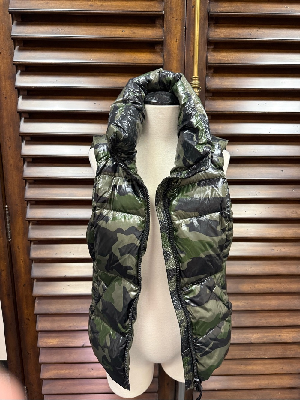 Camouflage Puffer Vest - Green Camo